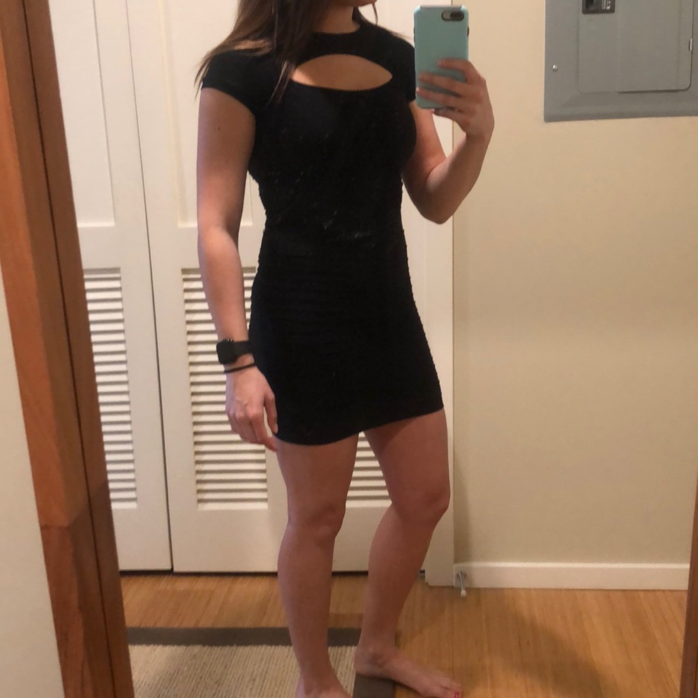 Short Sleeve Bodycon Dress 🖤